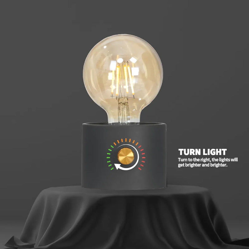 مصباح طاولة LED بتعتيم قابل للتعديل – إضاءة عصرية بلمسة كلاسيكية